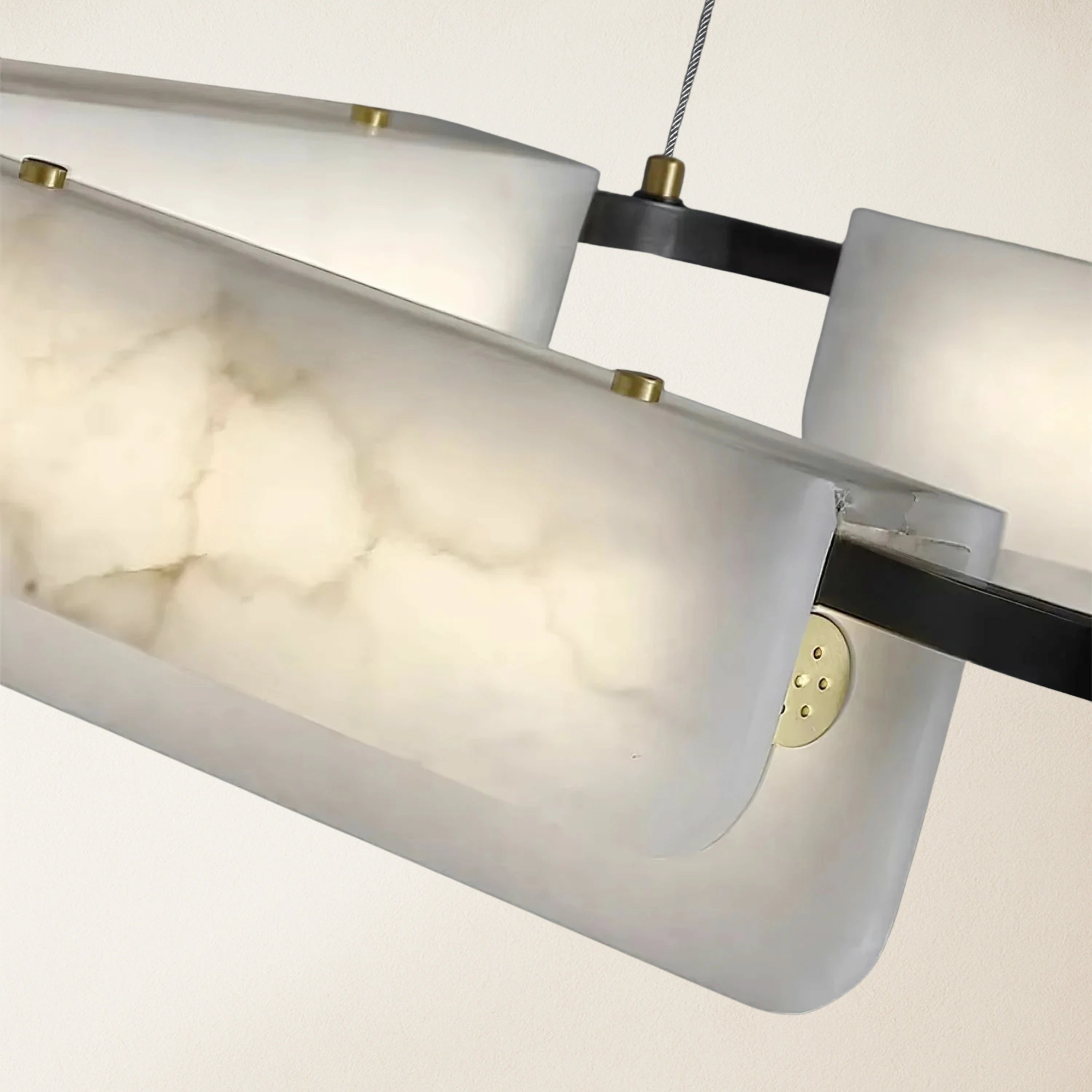 Deli Alabaster Chandelier 32″