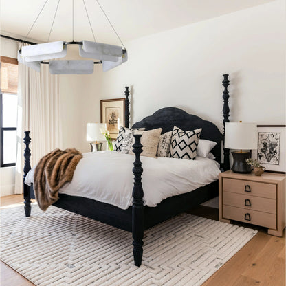 Deli Alabaster Chandelier 32″