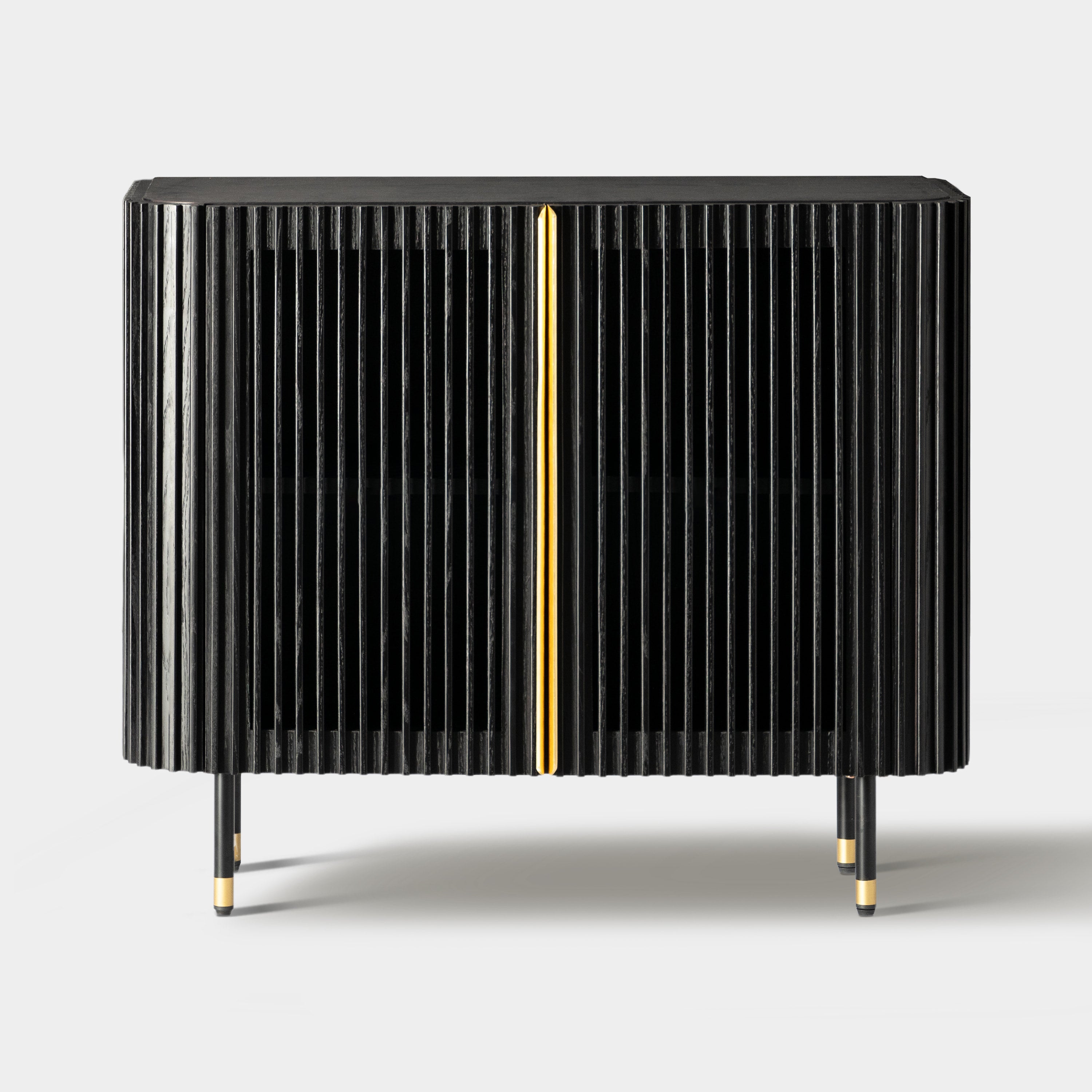 Ewan 40″ Oak Cabinet