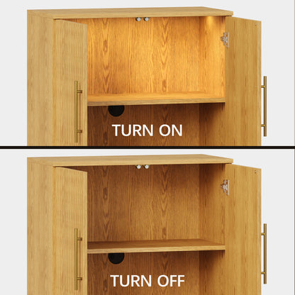 Holt 31.5″ Oak Cabinet