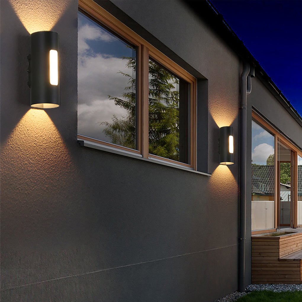 Invictalume Outdoor Up Down Wall Light